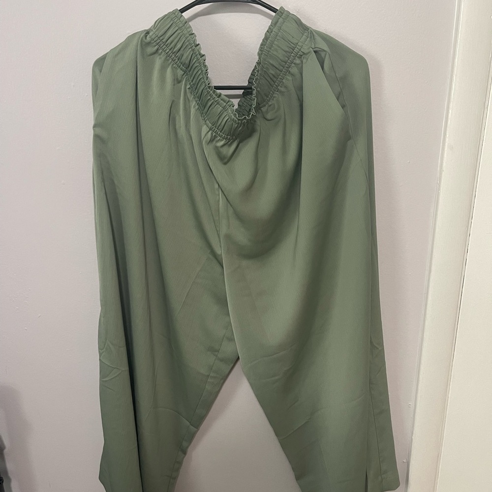 New H&M wide leg trouser’s